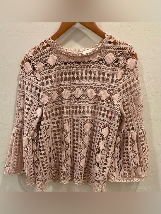 Ellison Tops - Ellison Blush Boho Lace Crochet Bell Sleeve Top Medium